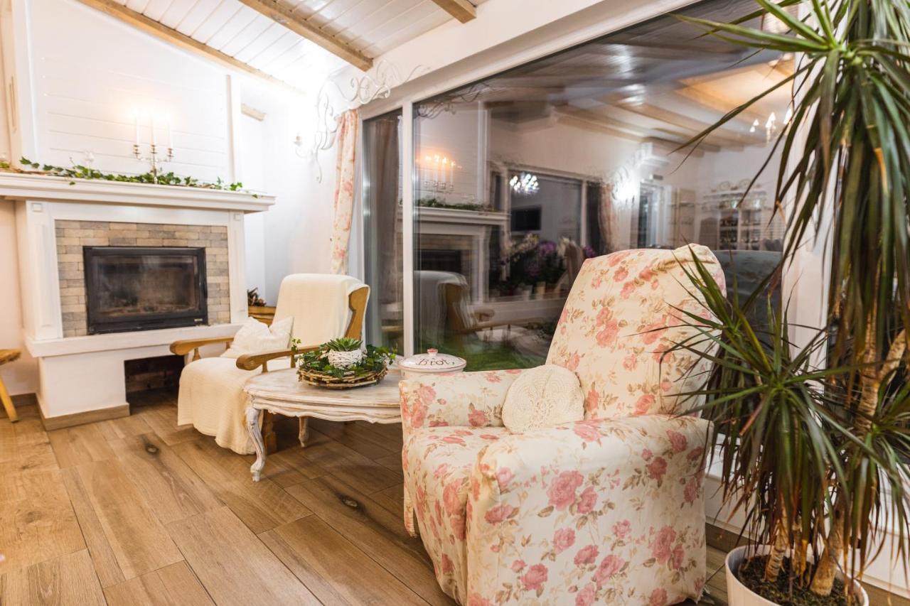 Casa Tirol Blaj Hotel Ngoại thất bức ảnh