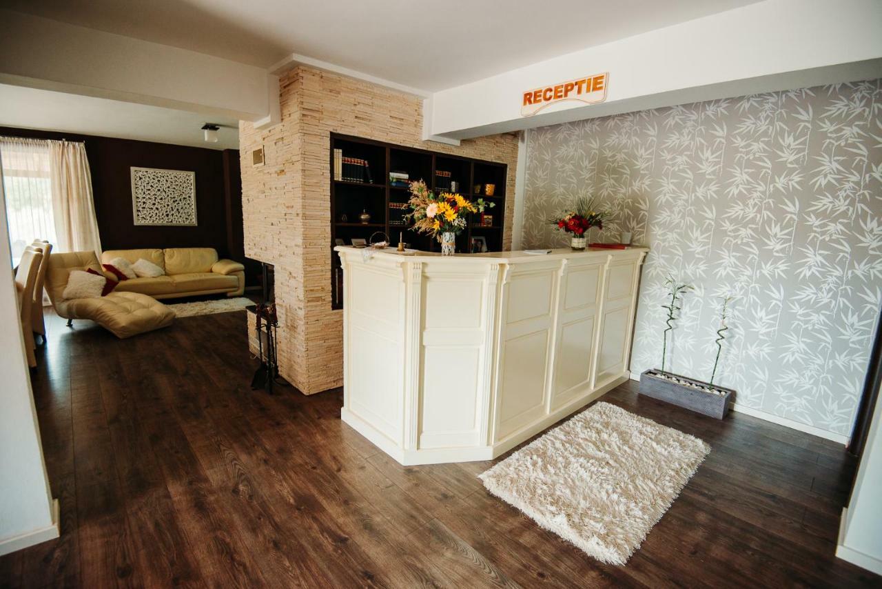 Casa Tirol Blaj Hotel Ngoại thất bức ảnh